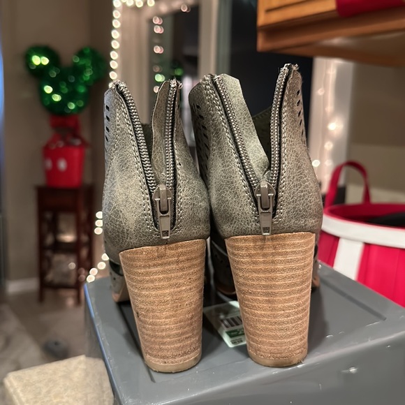 Very G shoes - Picture 4 of 5